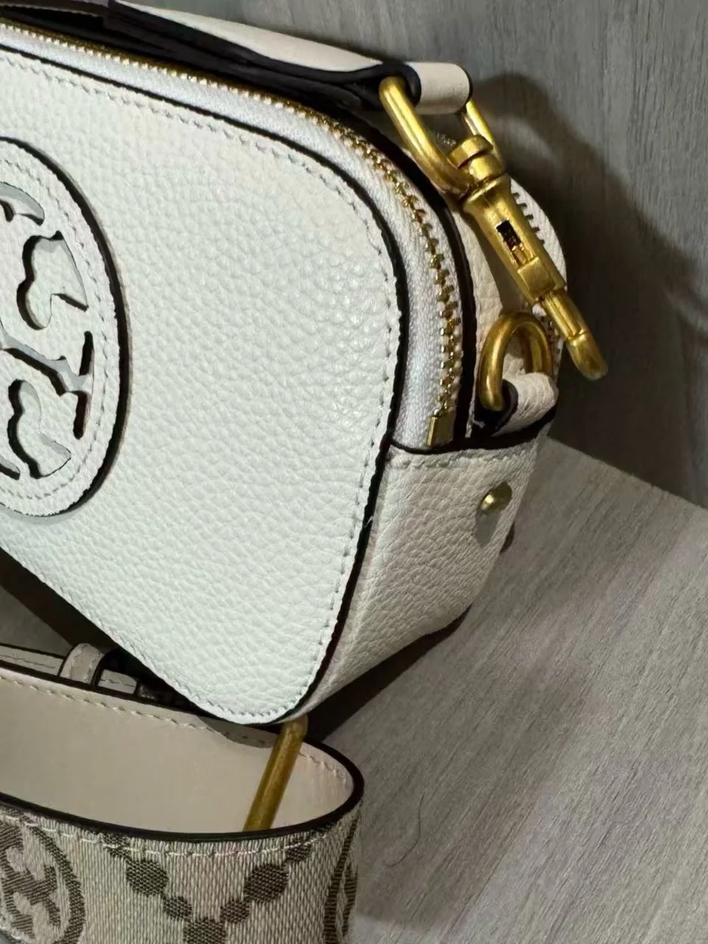 Tory Burch White Pebbled Leather Logo Crossbody with Printed Strap